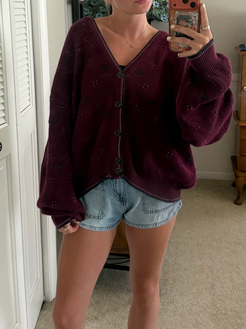 VINTAGE V-Neck Button Front Cardigan Sweater - Burgundy